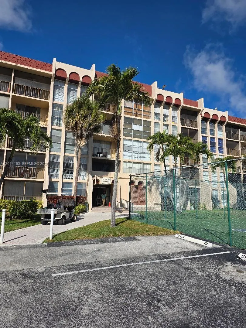 2001 Atlantic Shores Boulevard #104