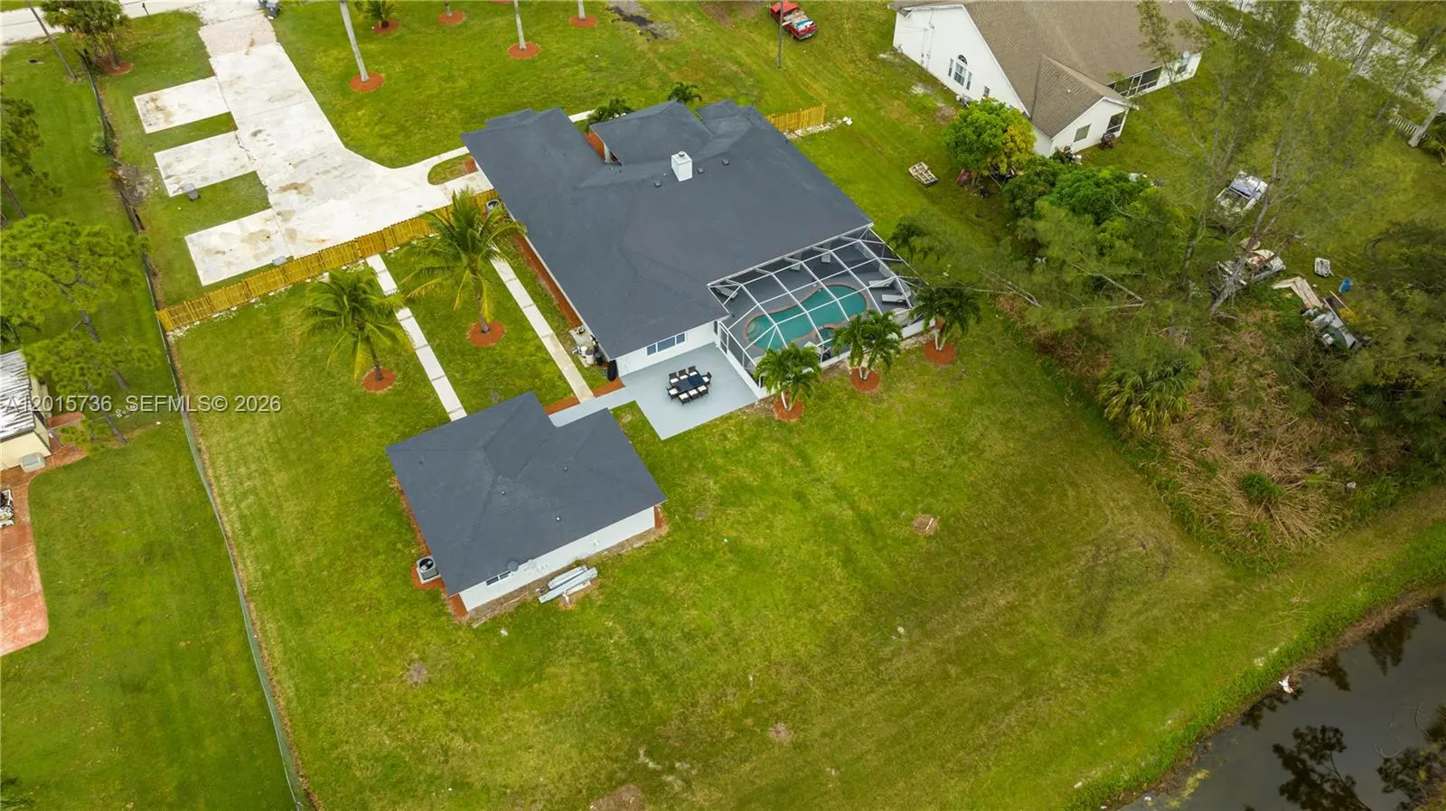 11066 N 46th Place N