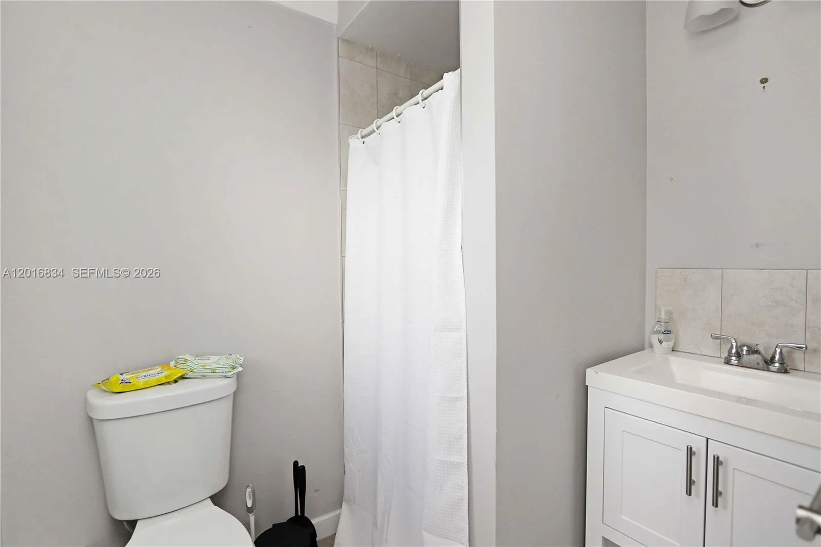 750 NE 195th Street