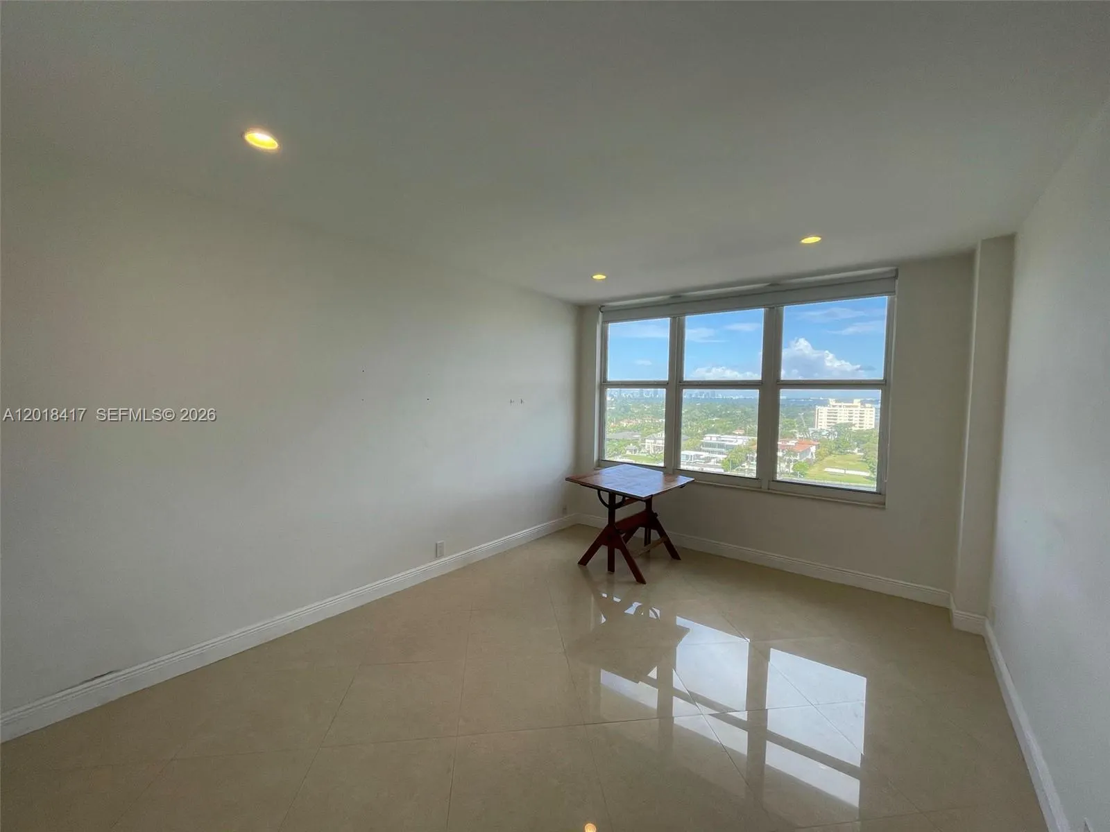 4747 Collins Avenue #1102