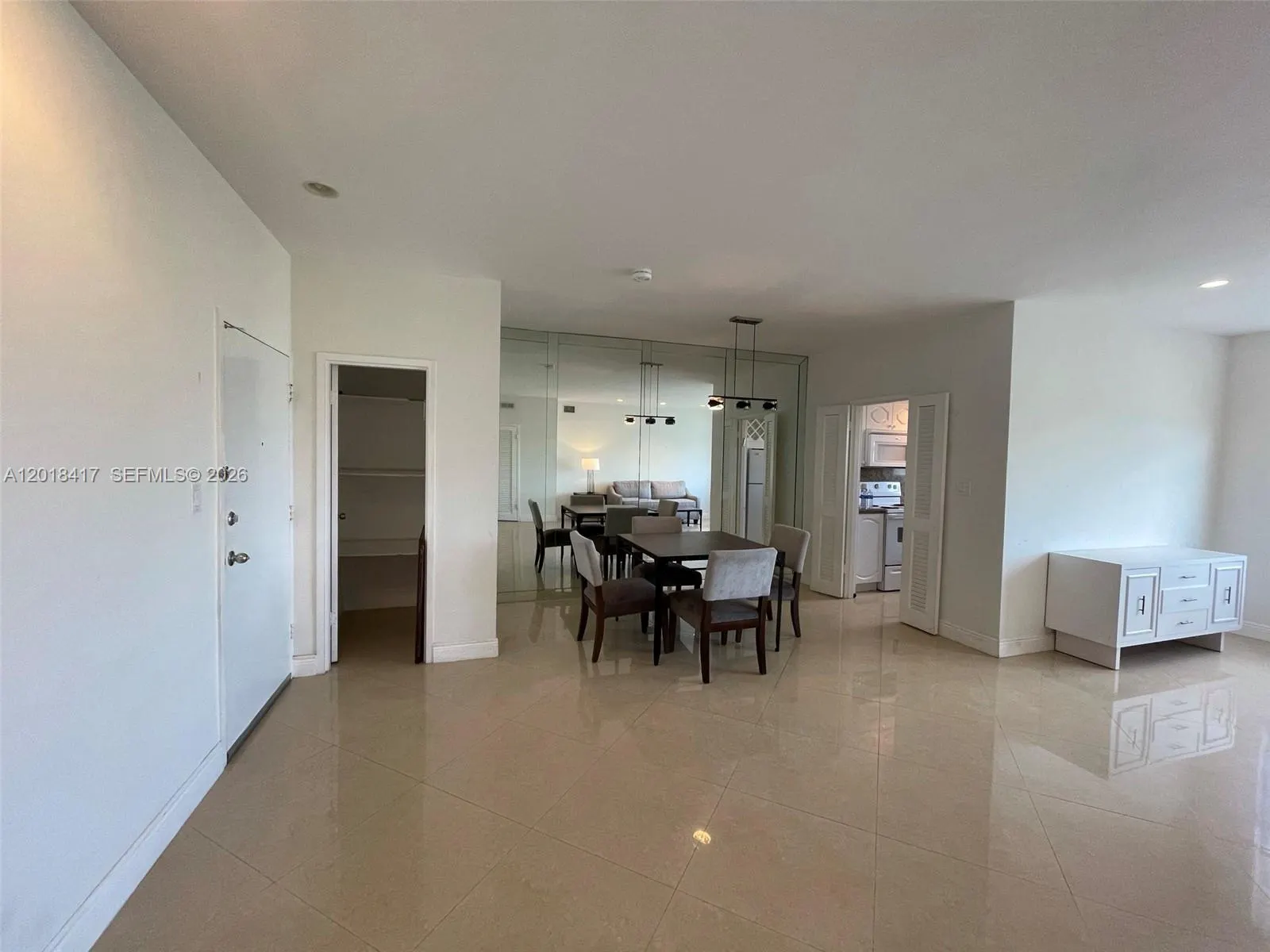 4747 Collins Avenue #1102