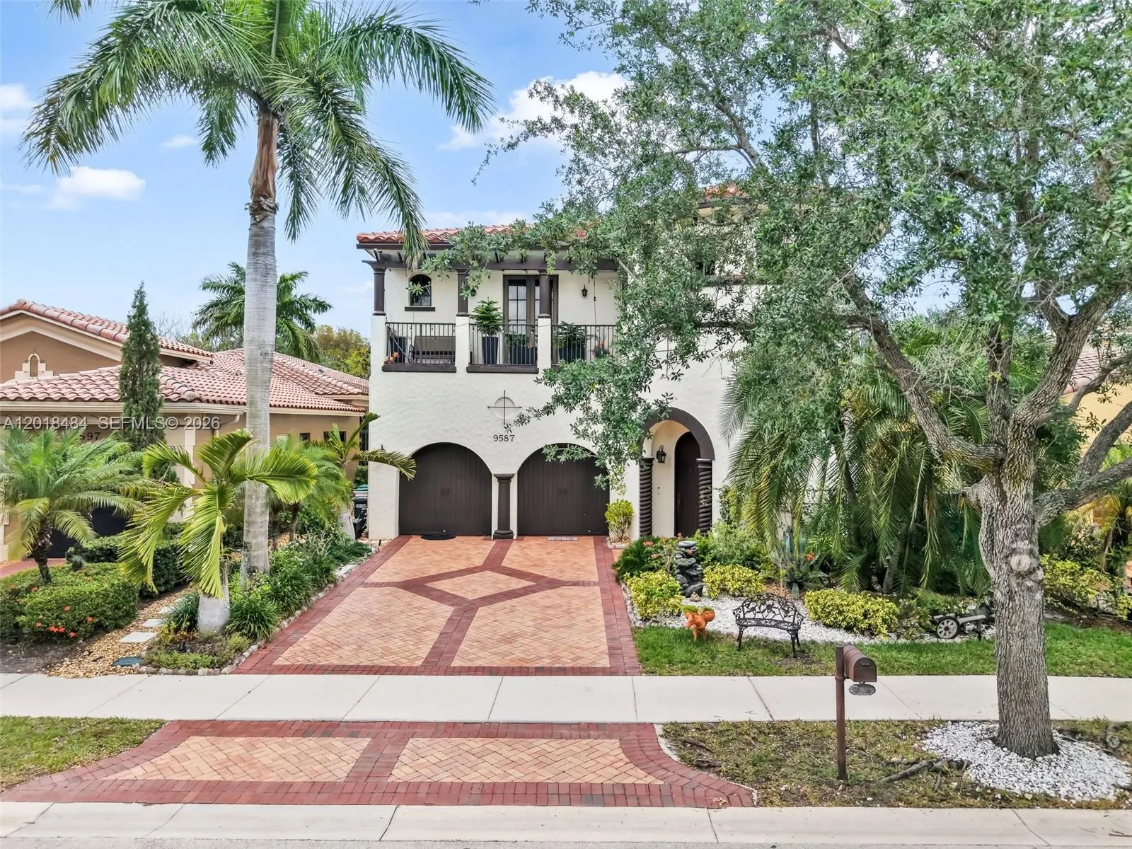 9587 Exbury Court