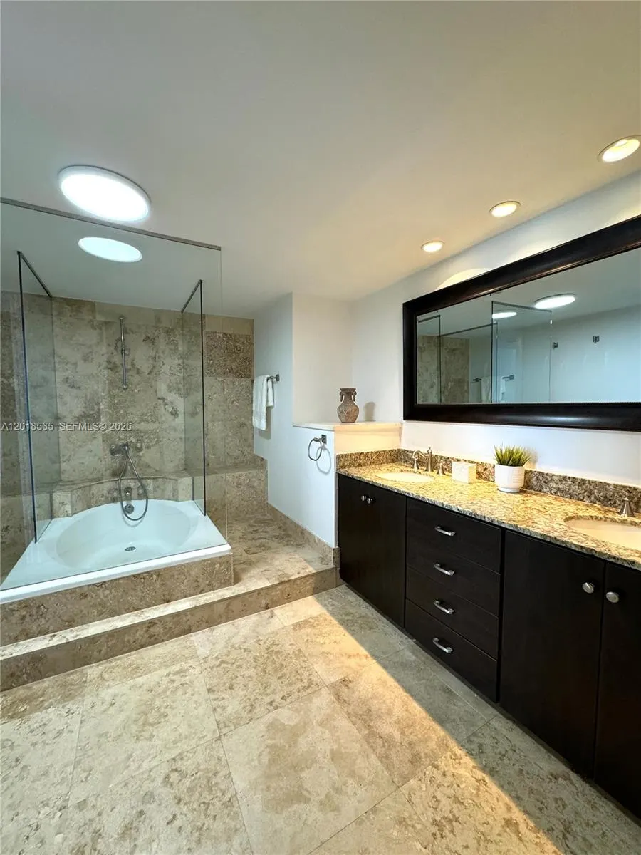 2100 S Ocean Lane #2308