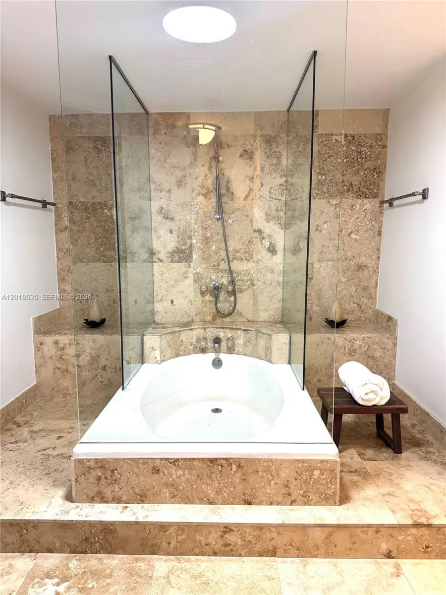 2100 S Ocean Lane #2308