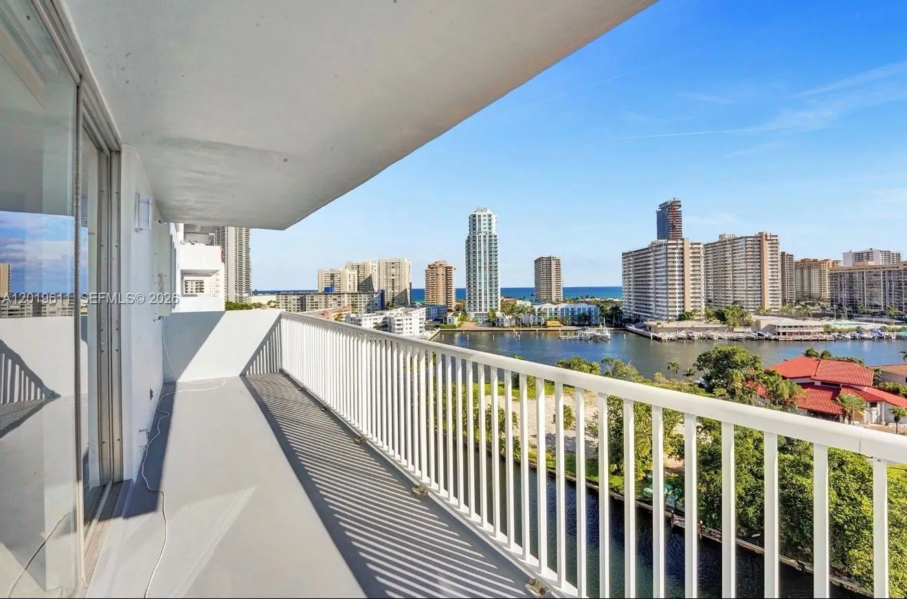 137 Golden Isles Drive #1006