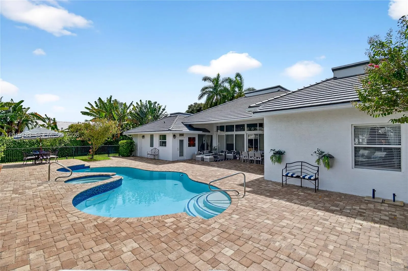 4431 Bocaire Boulevard