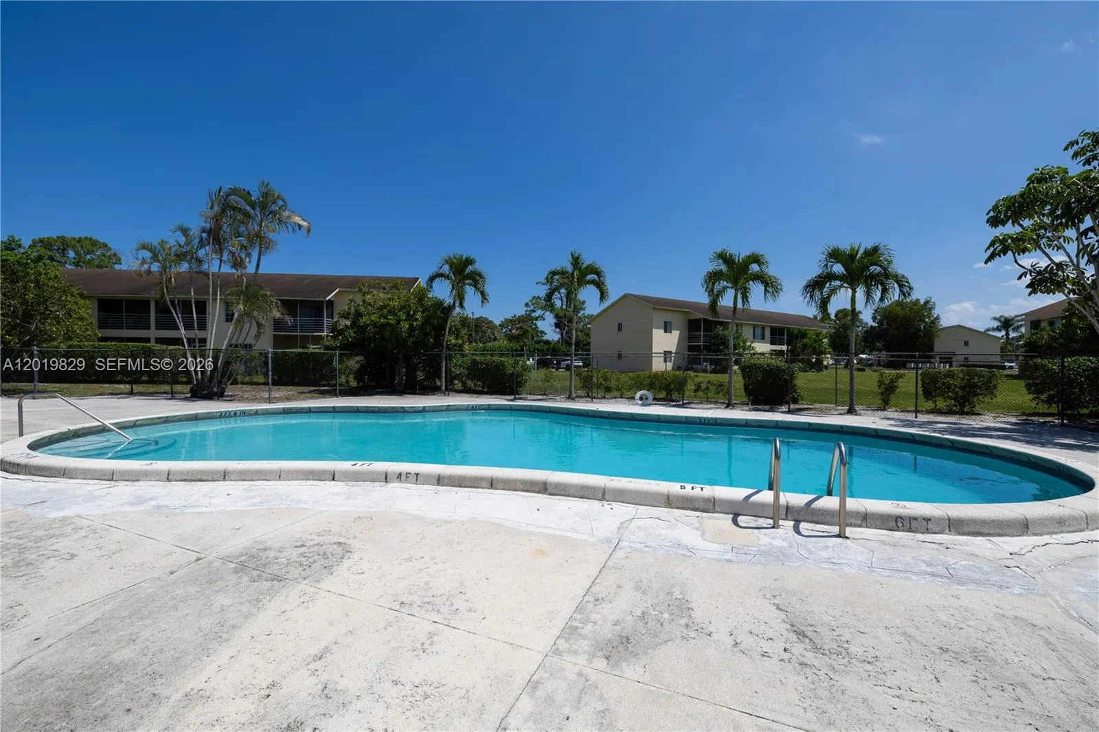 2130 Sherwood Forest Boulevard #13