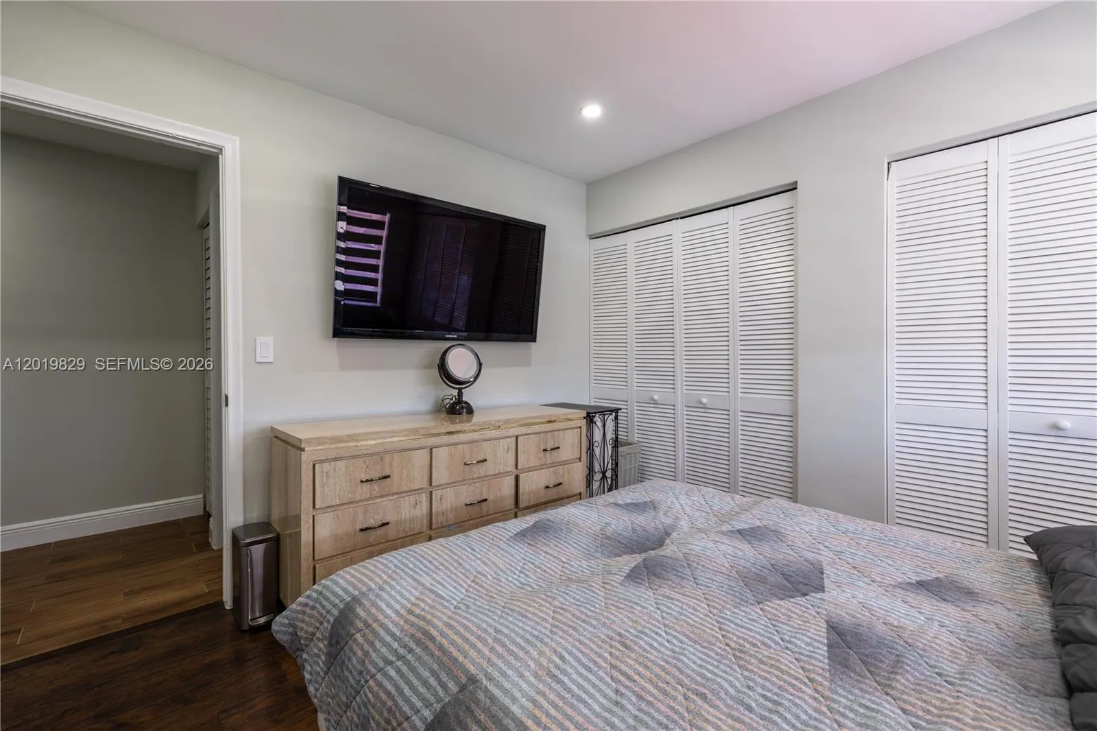 2130 Sherwood Forest Boulevard #13