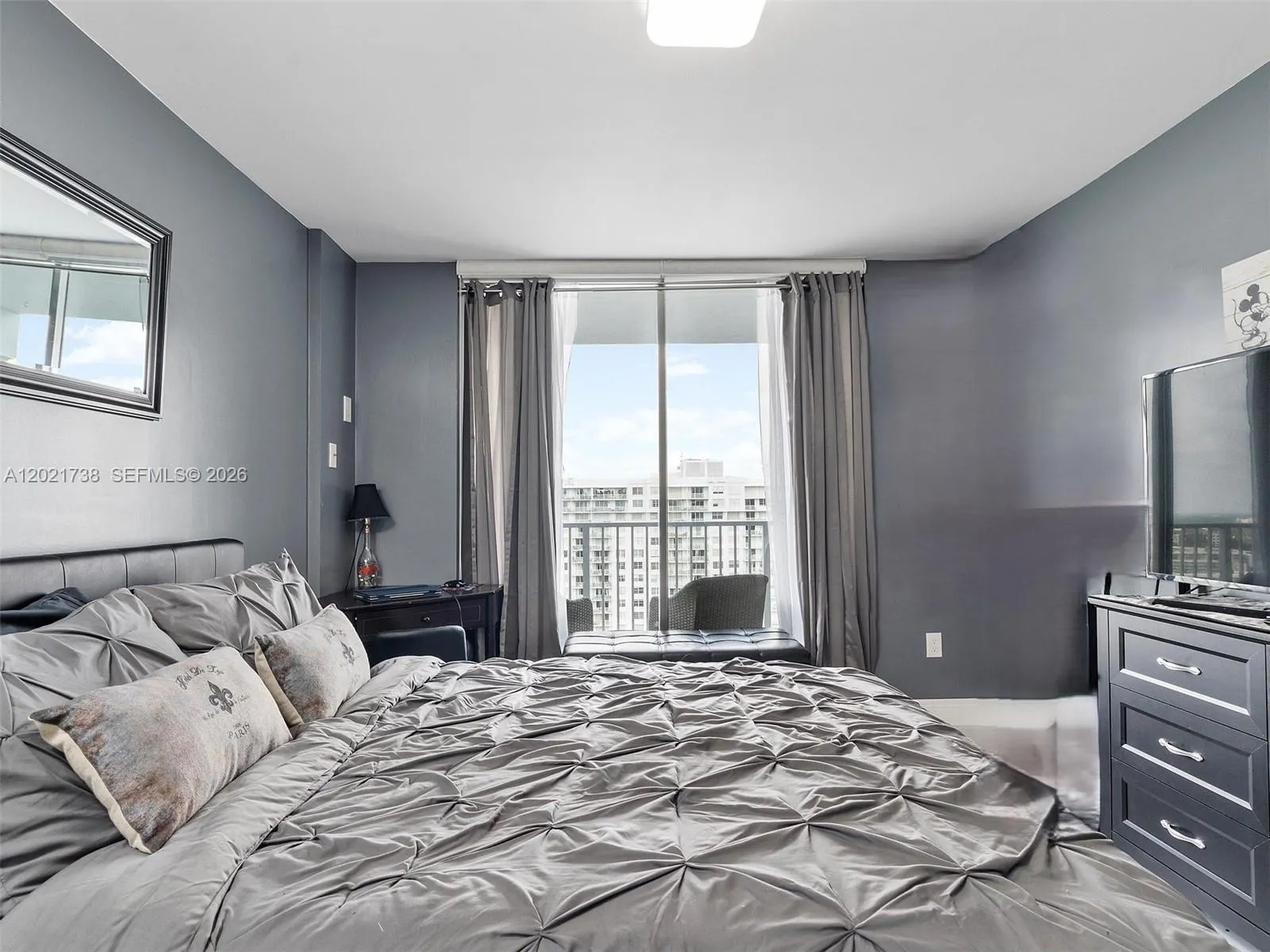 2851 NE 183rd Street #2112E