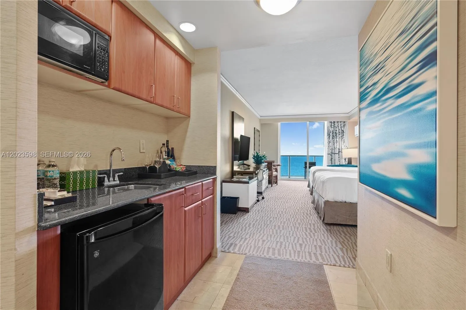 18001 Collins Avenue #2010