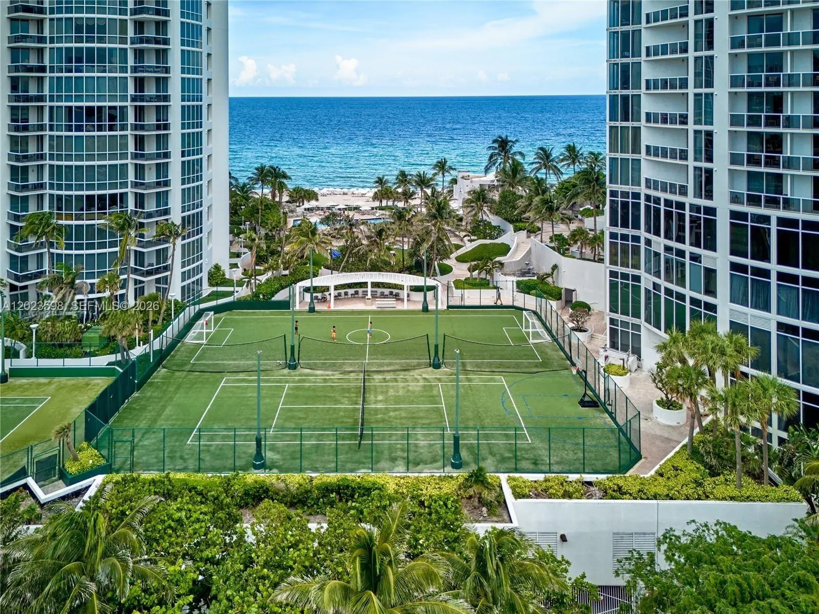 18001 Collins Avenue #2010