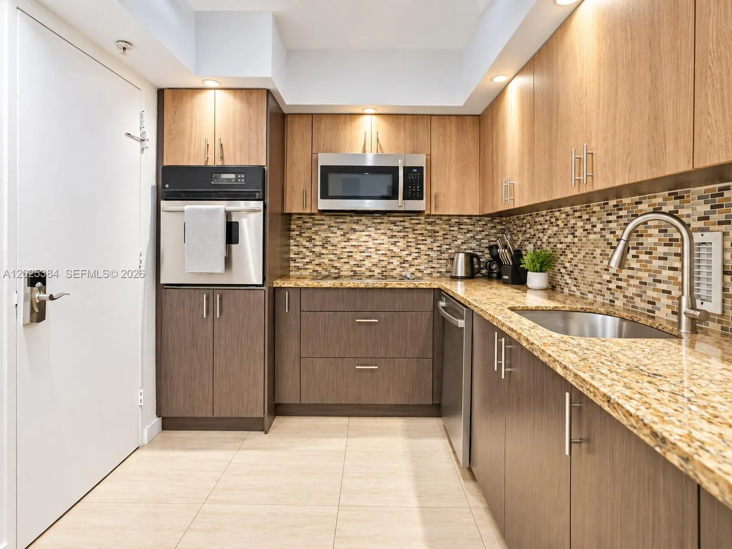 4001 S Ocean Drive #3P