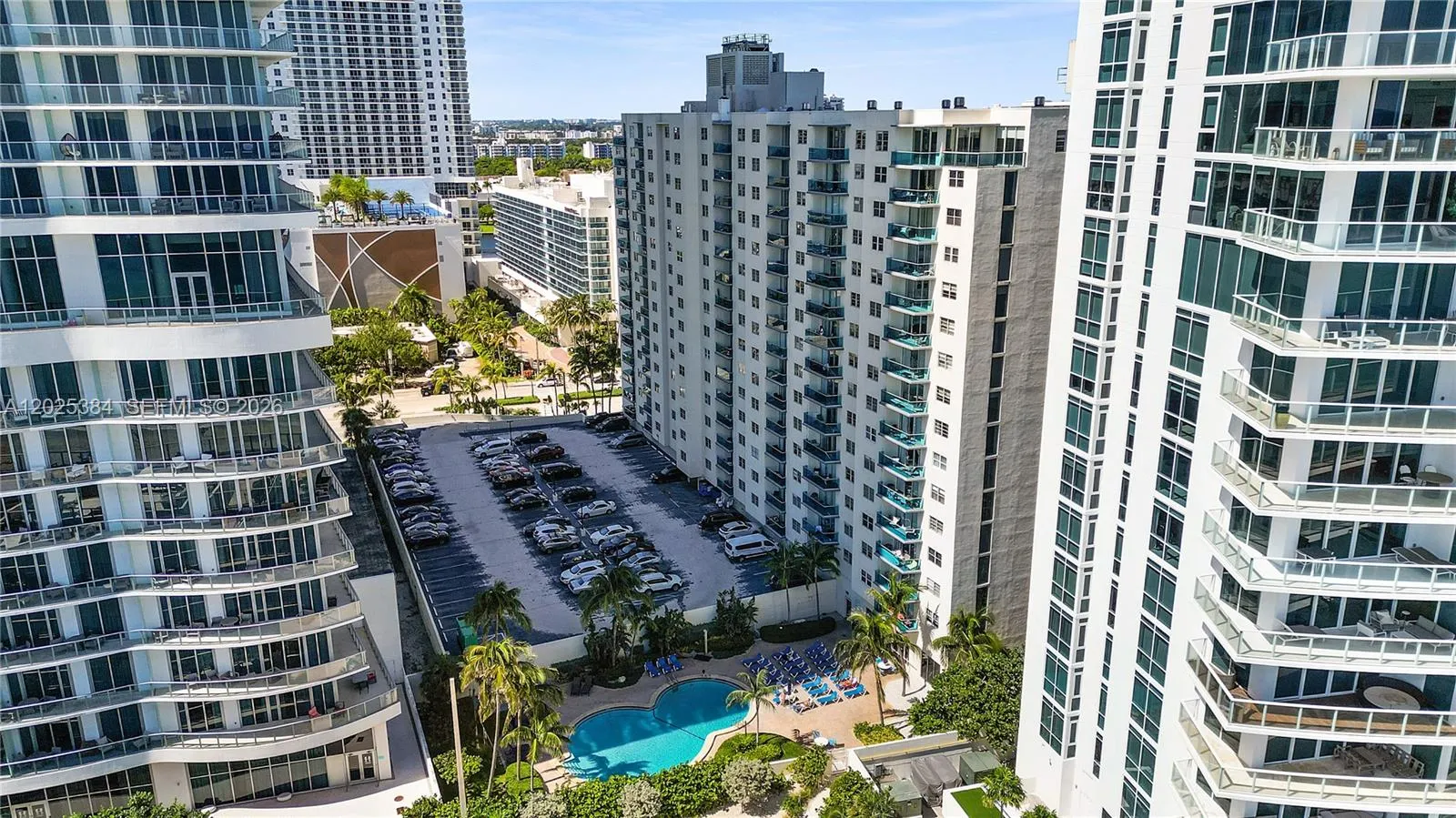 4001 S Ocean Drive #3P