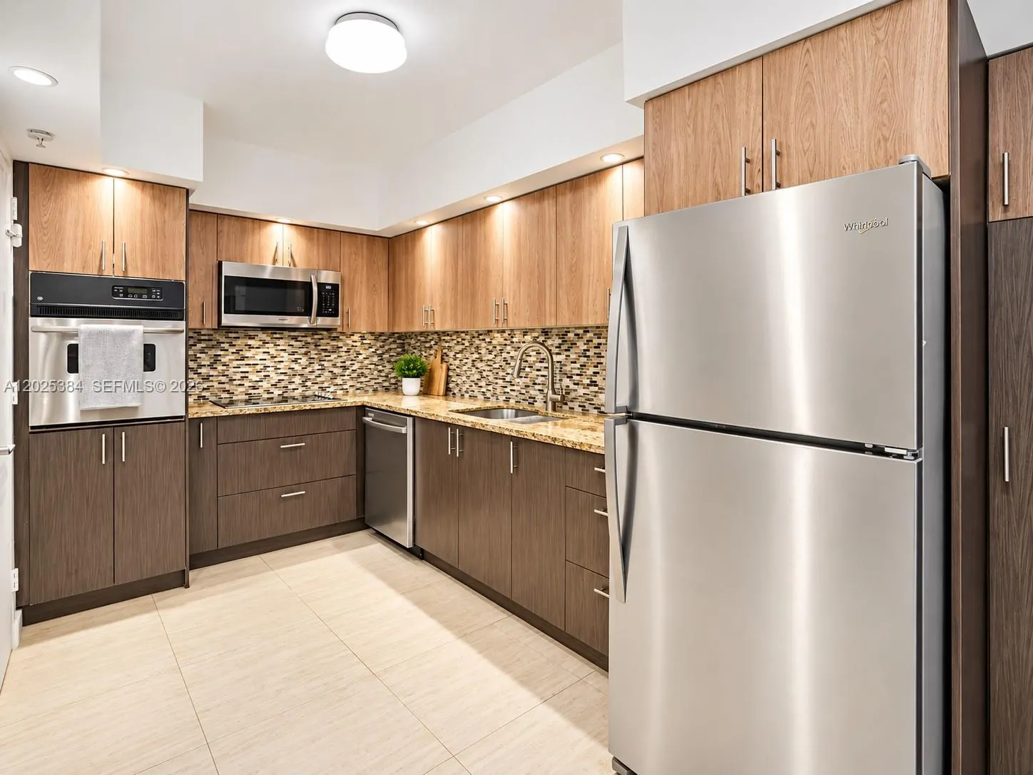 4001 S Ocean Drive #3P