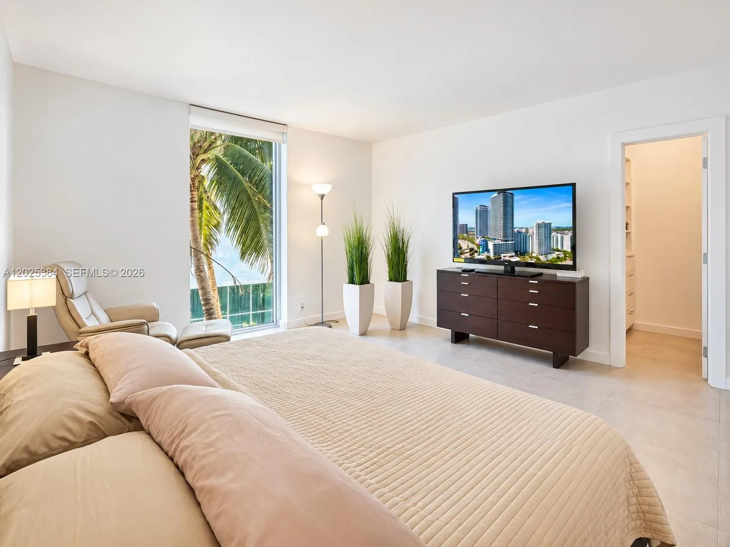 4001 S Ocean Drive #3P