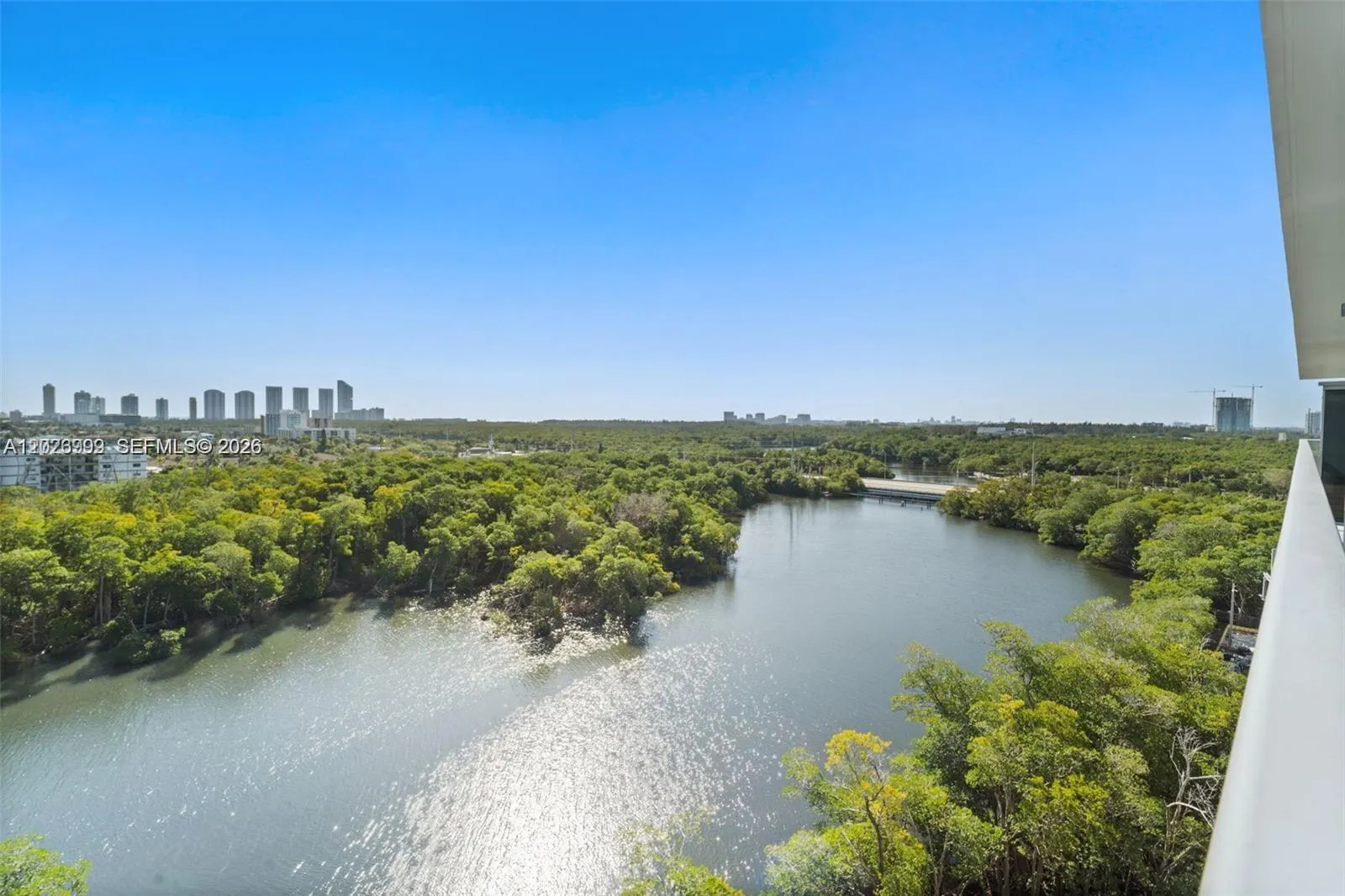 16385 Biscayne Boulevard #1019