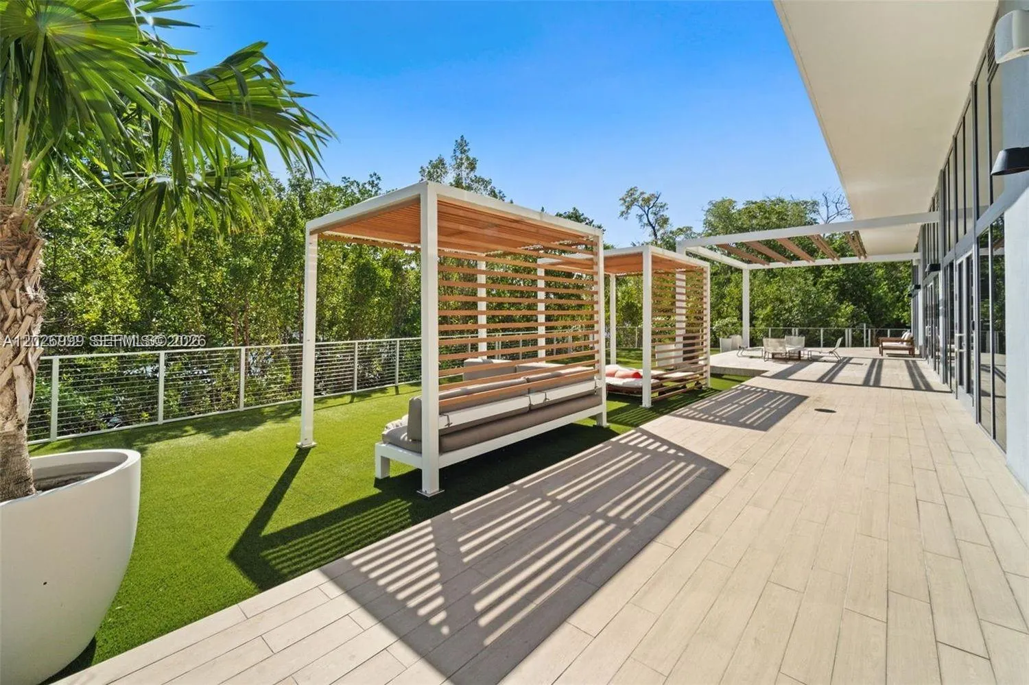 16385 Biscayne Boulevard #1019