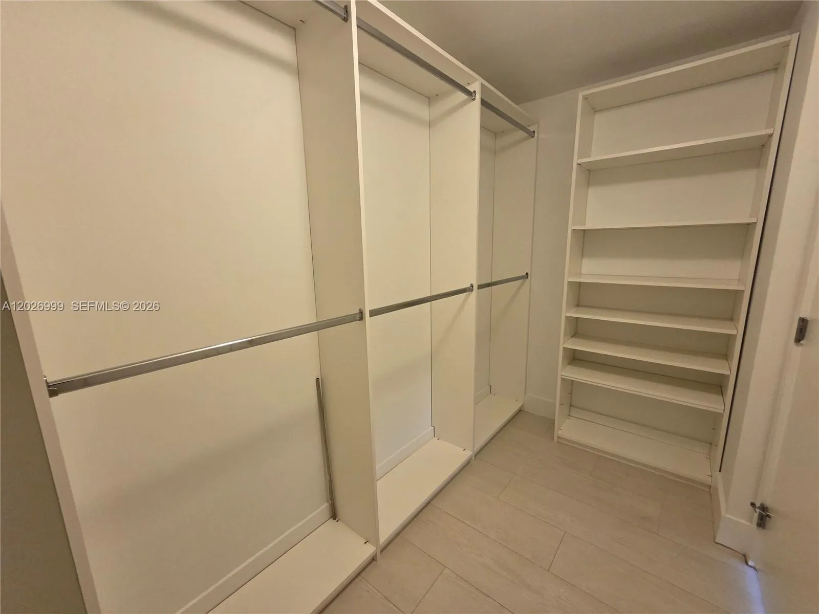 16385 Biscayne Boulevard #1019