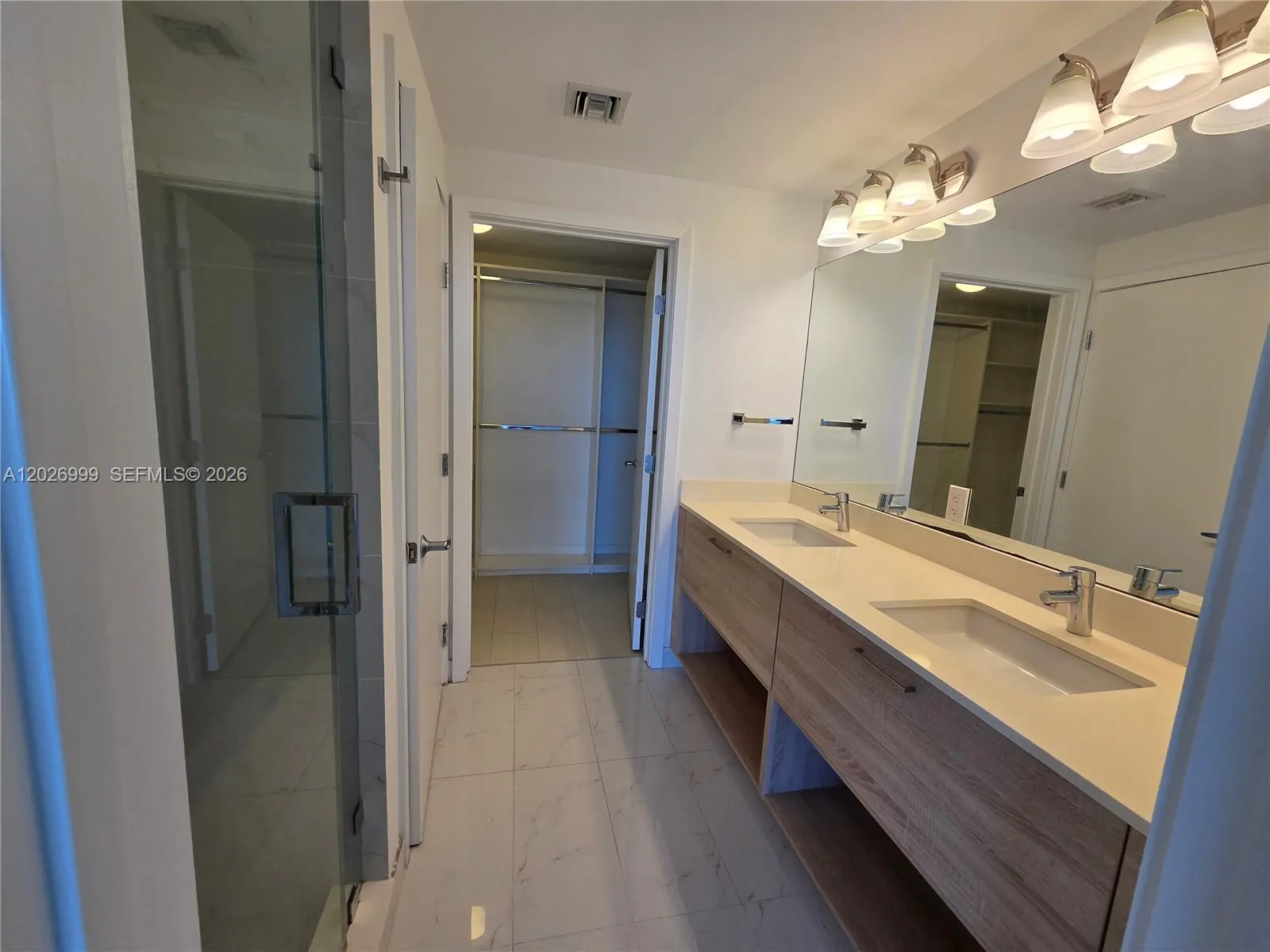 16385 Biscayne Boulevard #1019