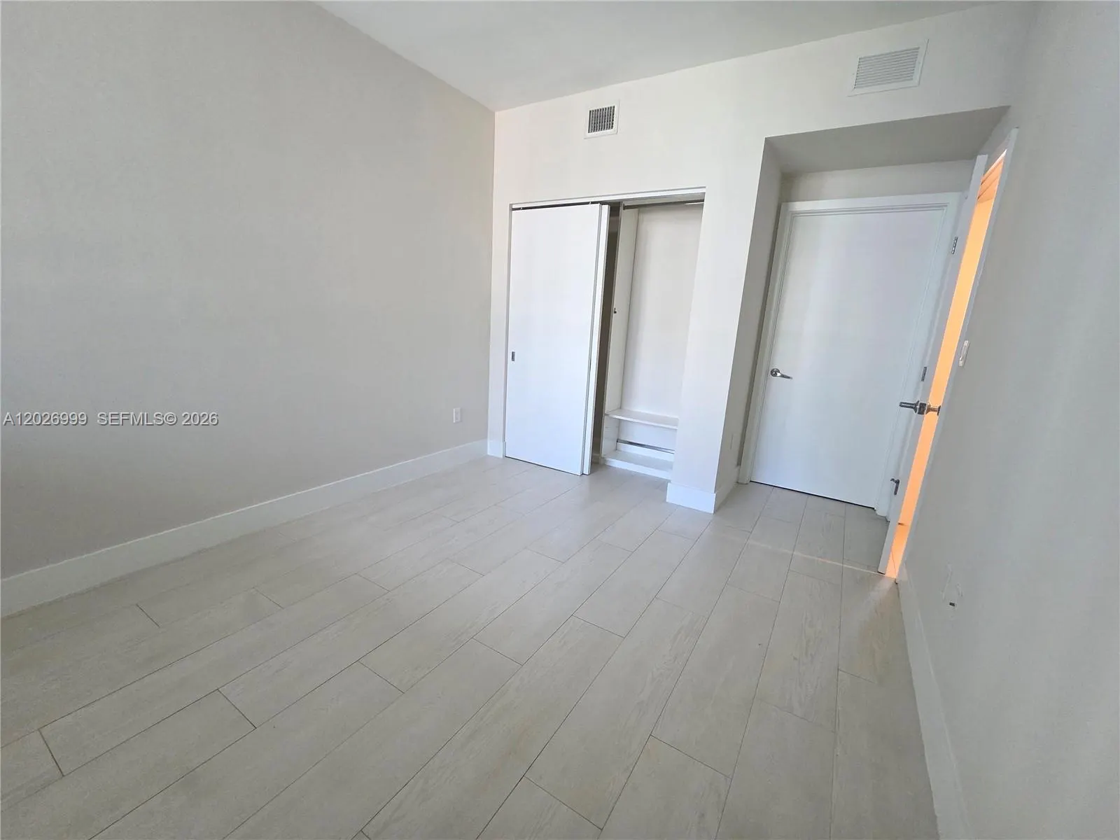 16385 Biscayne Boulevard #1019