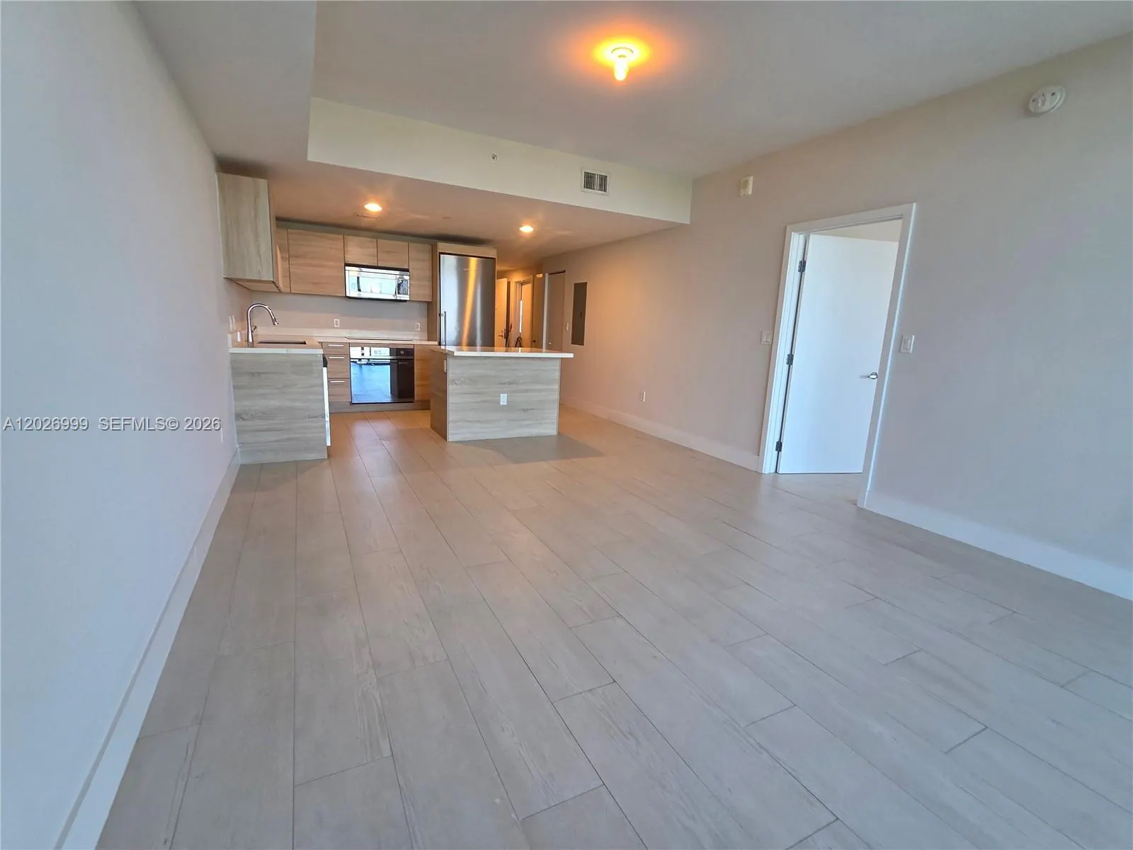 16385 Biscayne Boulevard #1019