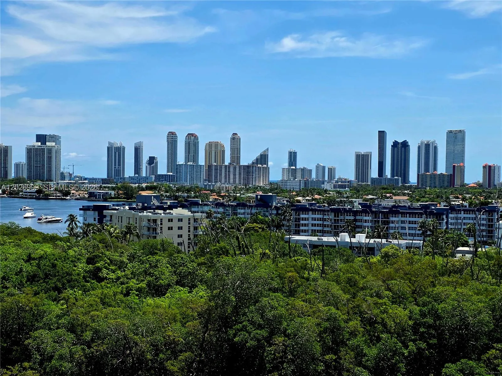16385 Biscayne Boulevard #1019