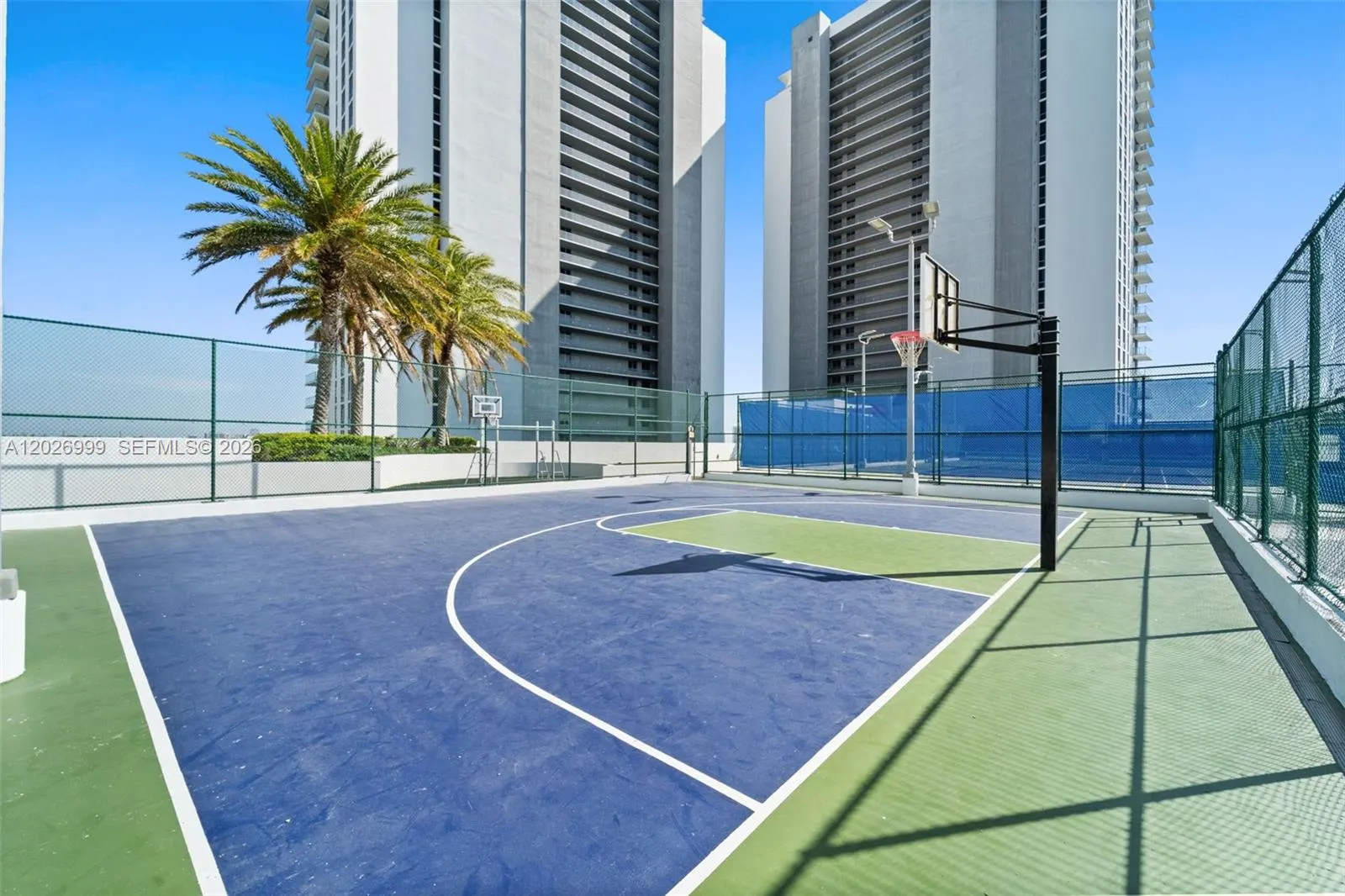 16385 Biscayne Boulevard #1019