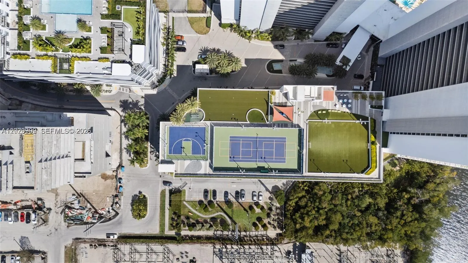 16385 Biscayne Boulevard #1019