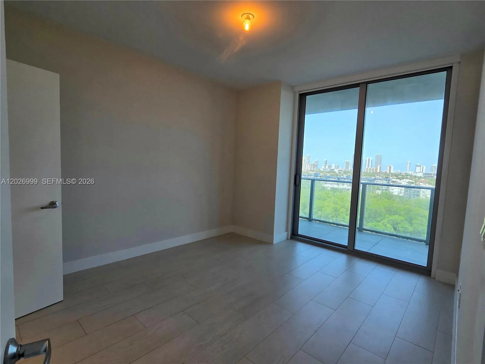 16385 Biscayne Boulevard #1019