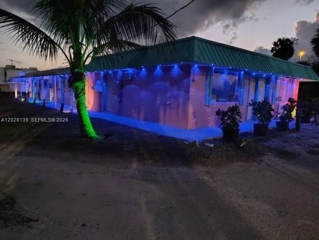 1421 NE Us Highway 441 #10