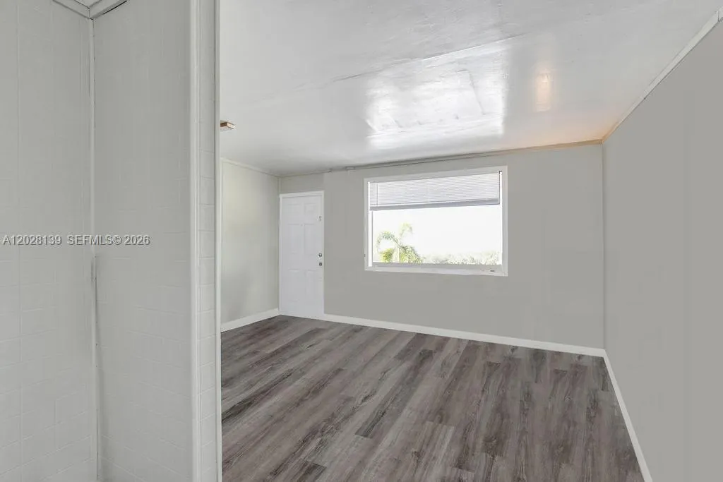 1421 NE Us Highway 441 #10