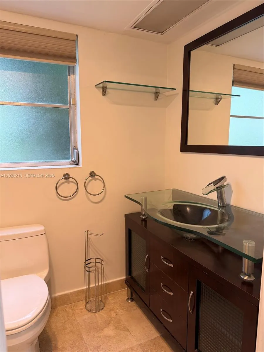 4000 Cypress Grove #110