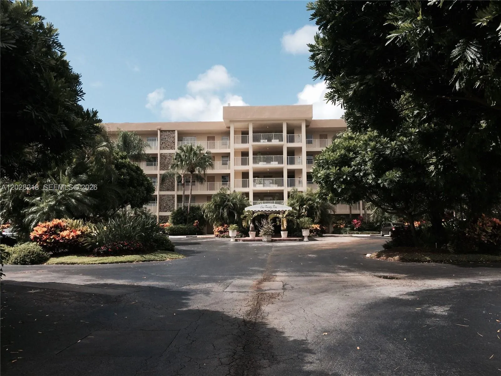 4000 Cypress Grove #110