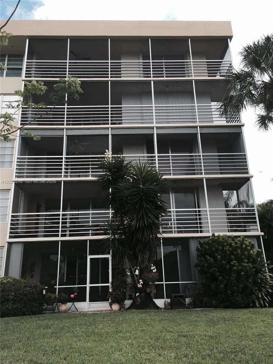 4000 Cypress Grove #110