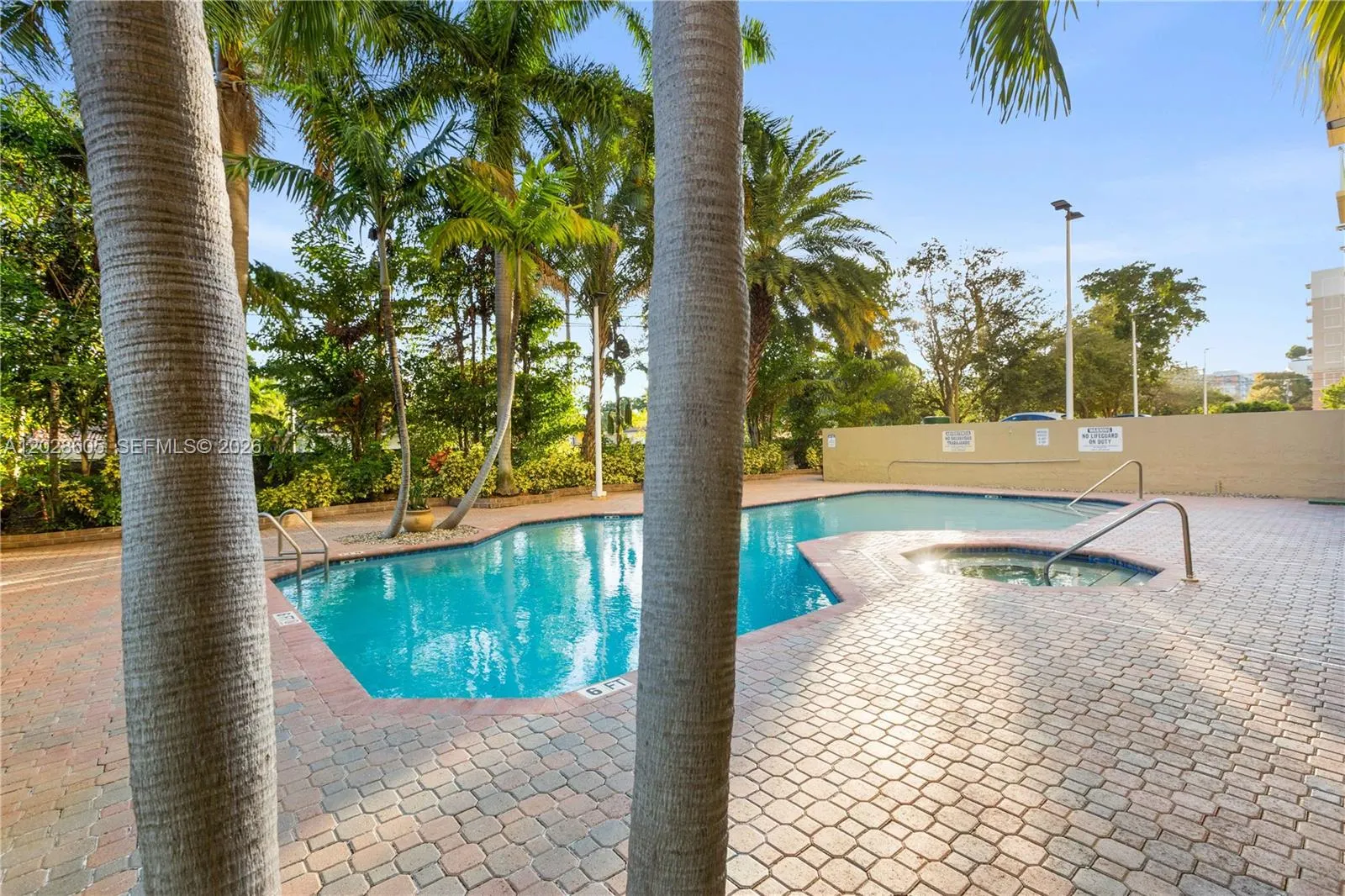 3500 Coral Way #614