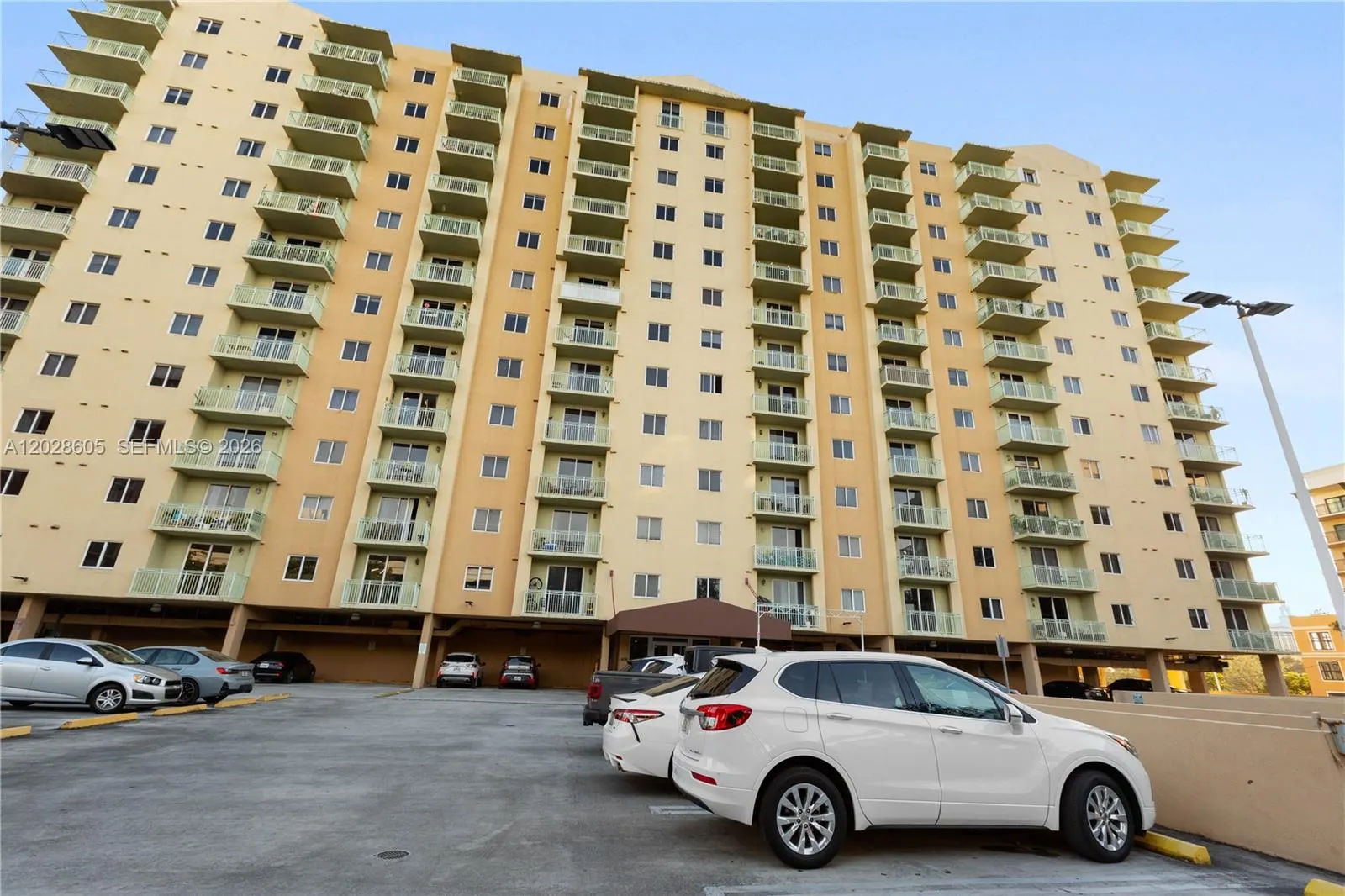 3500 Coral Way #614
