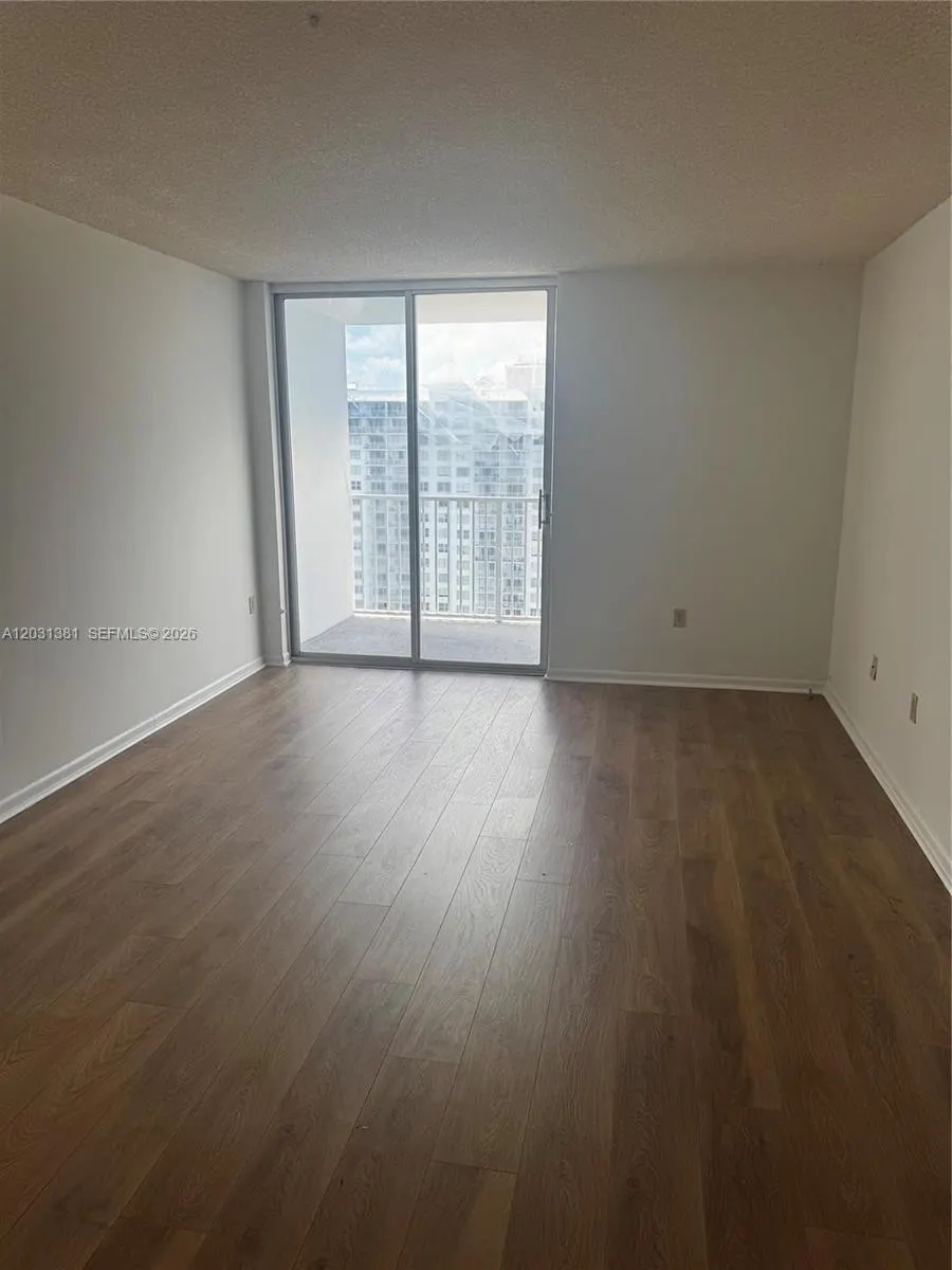 2851 NE 183rd Street #2004E