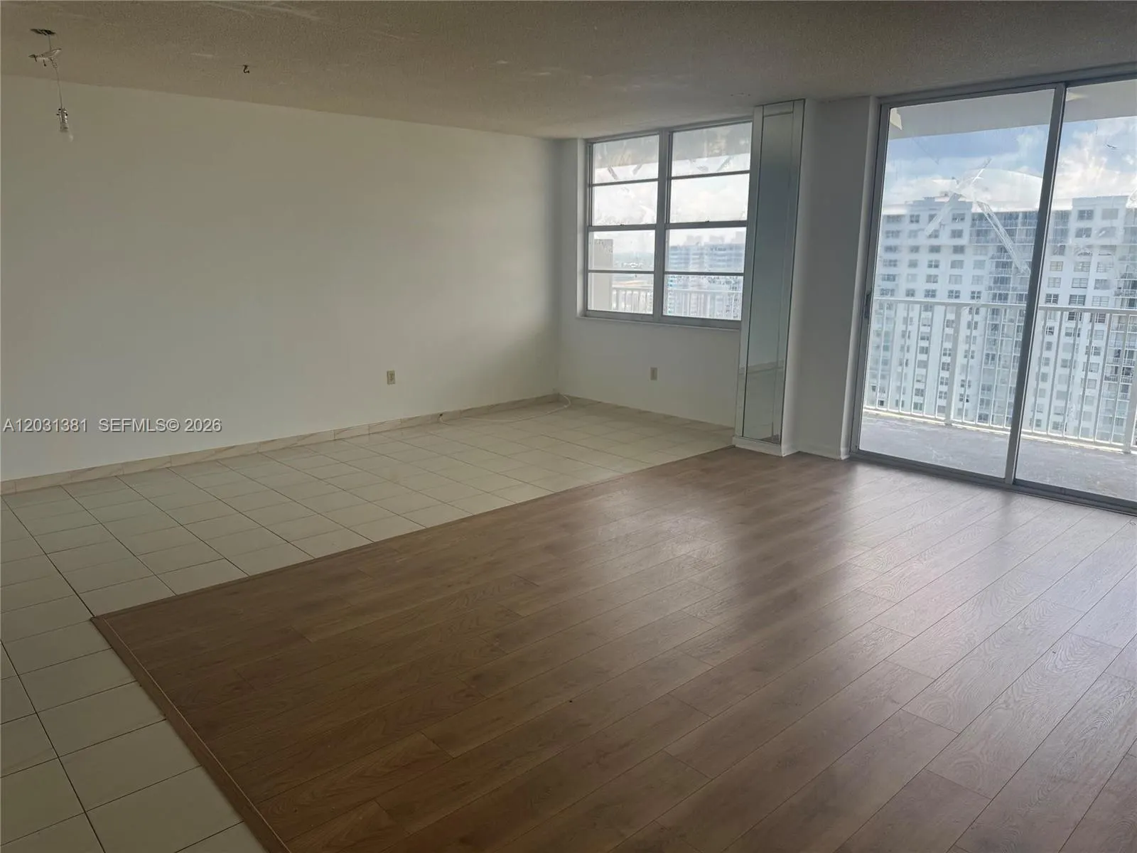 2851 NE 183rd Street #2004E