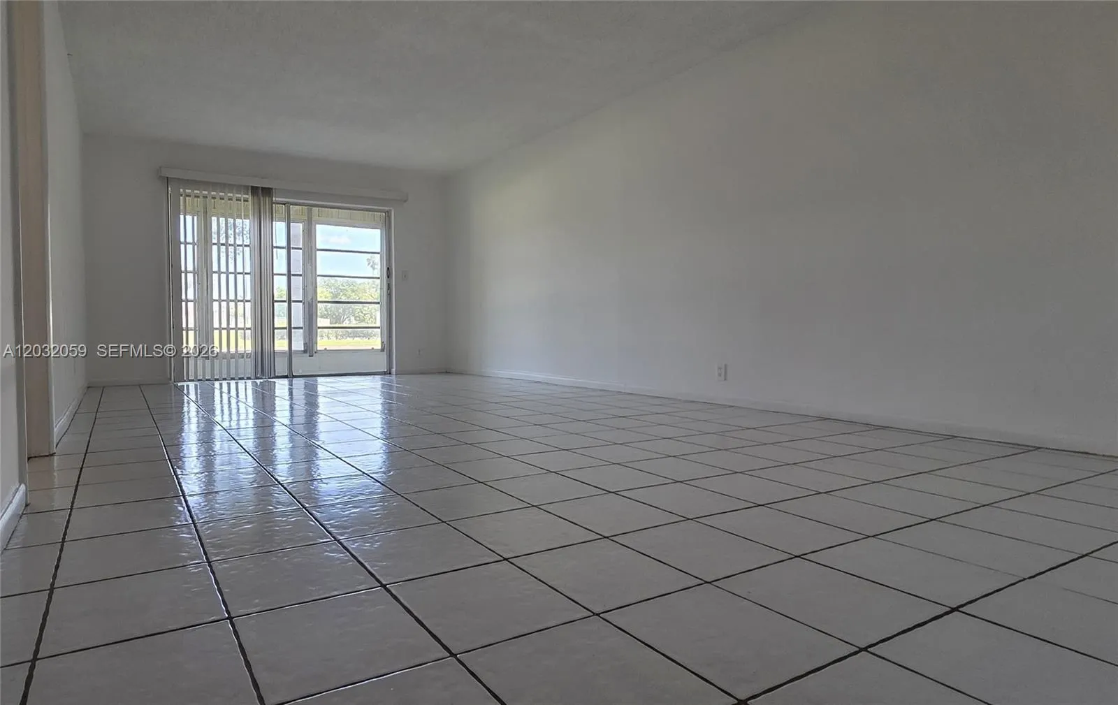 5510 N Lakewood Circle N #511