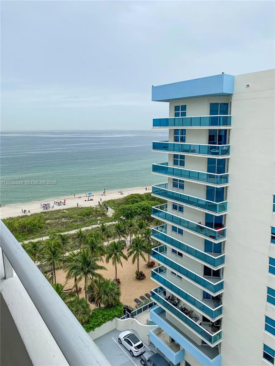 9225 Collins Avenue #1206