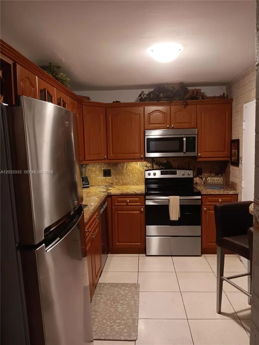 9225 Collins Avenue #1206