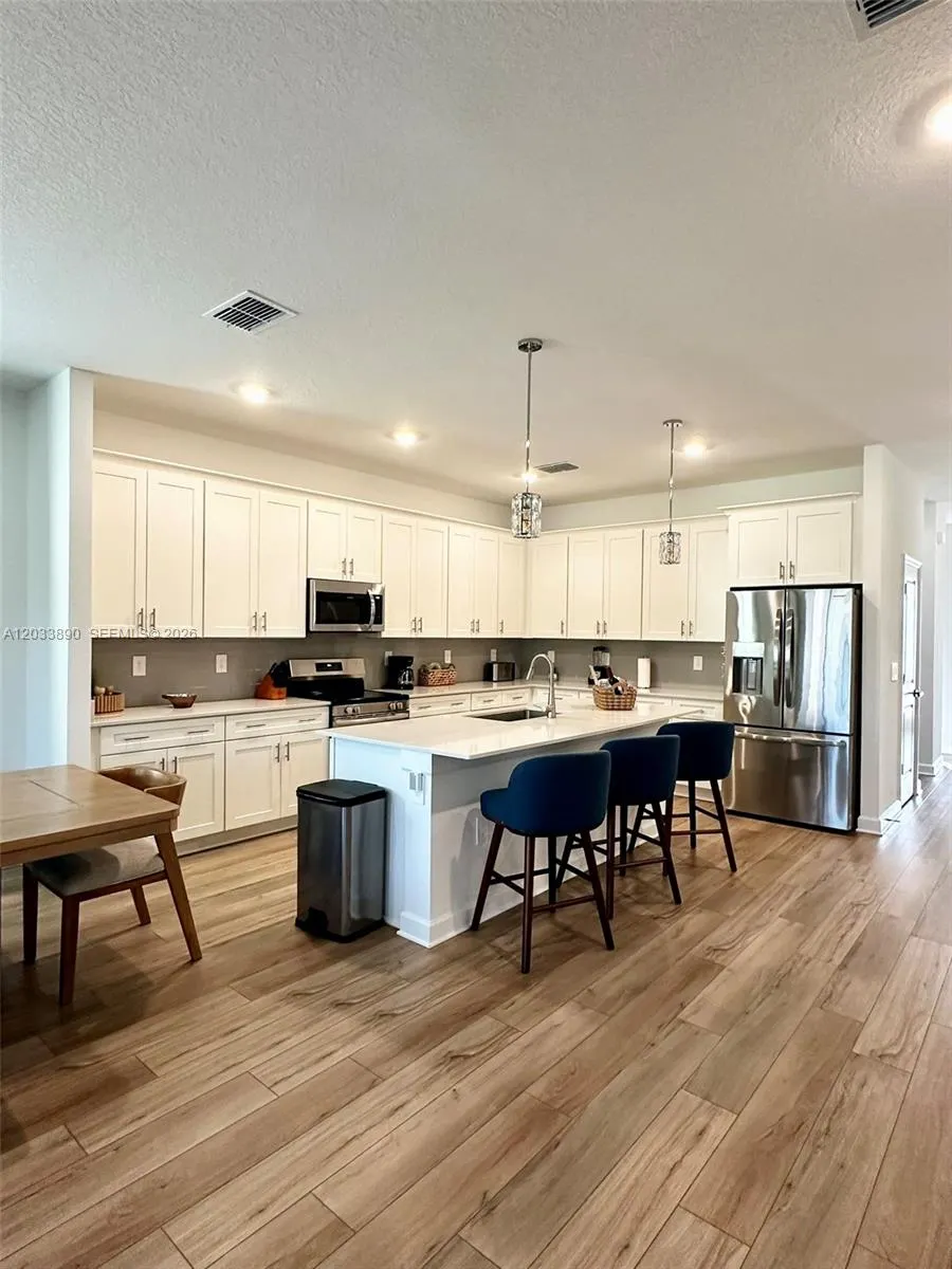 1217 Reunion Village Boulevard