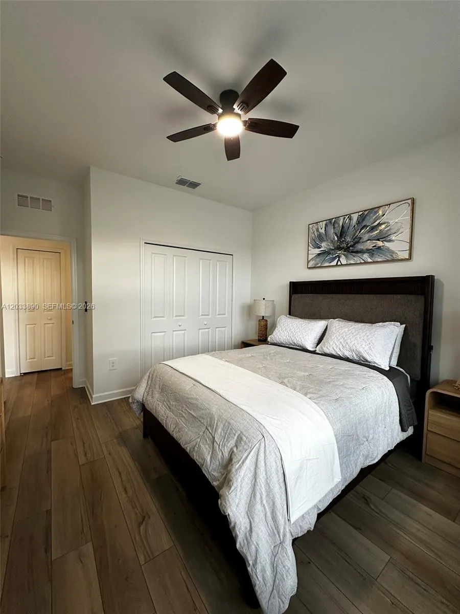 1217 Reunion Village Boulevard