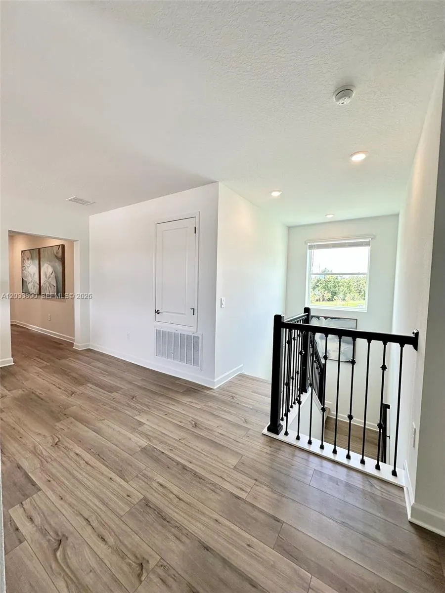 1217 Reunion Village Boulevard