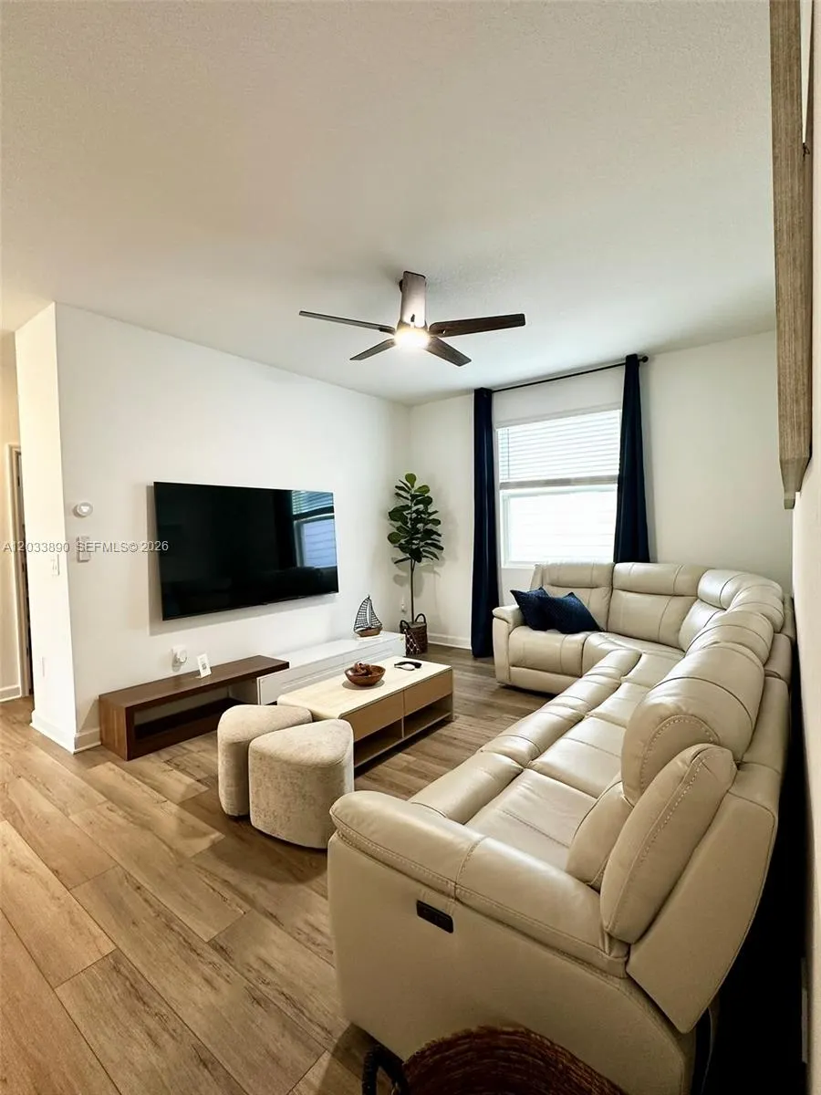 1217 Reunion Village Boulevard