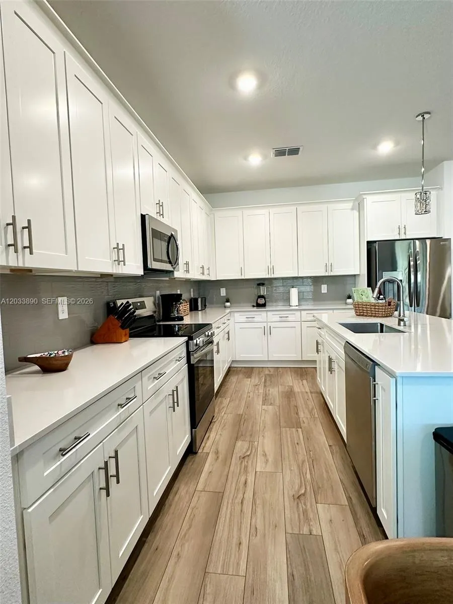 1217 Reunion Village Boulevard
