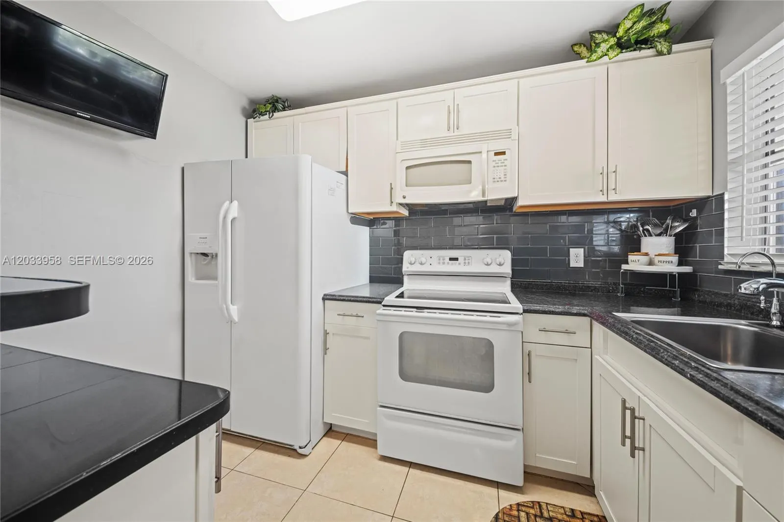 8951 Sunrise Lakes Boulevard #301