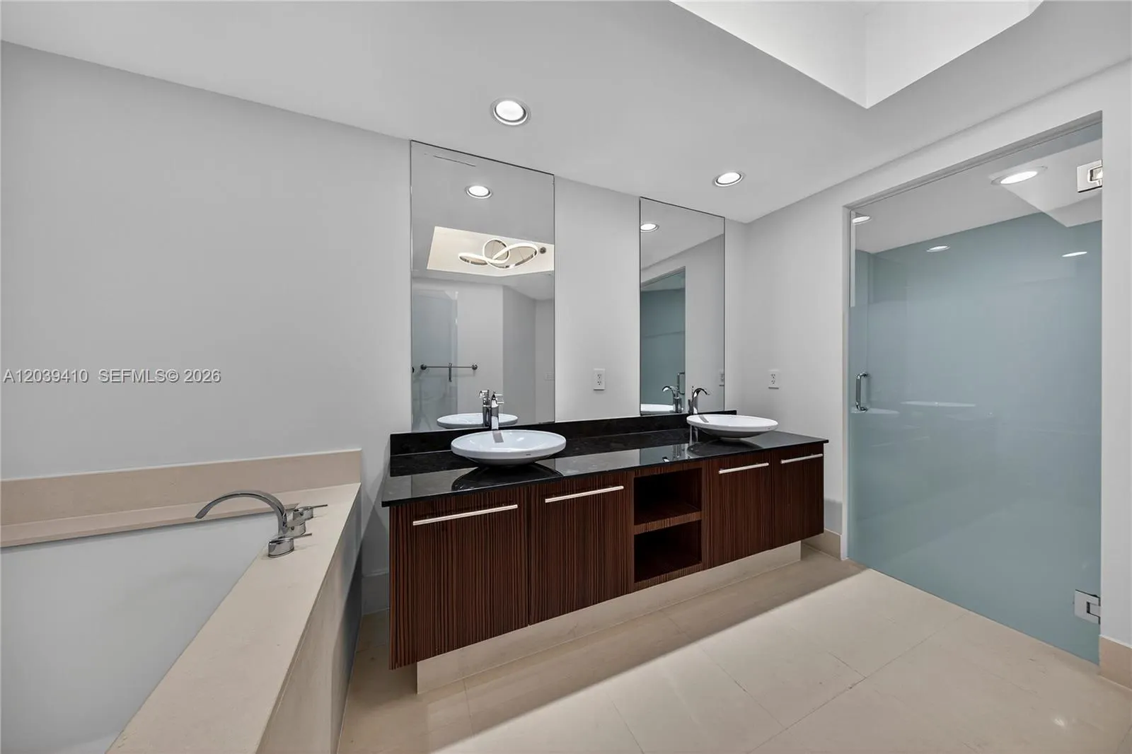 2711 S Ocean Drive #3102