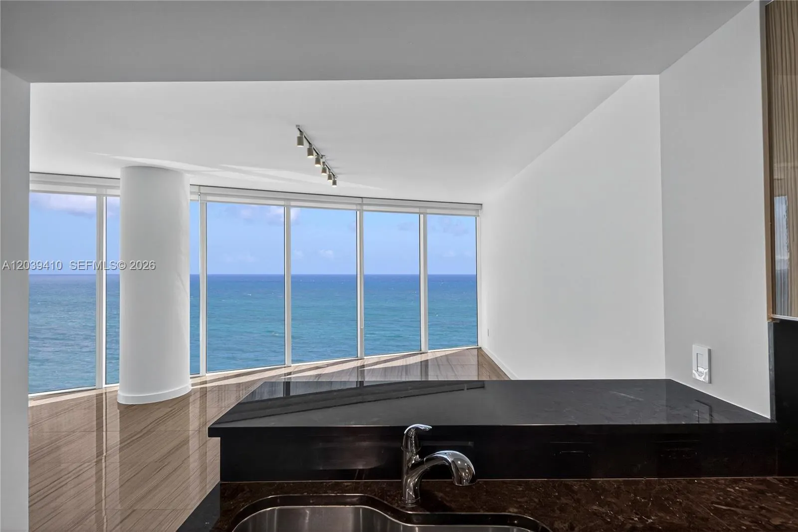 2711 S Ocean Drive #3102