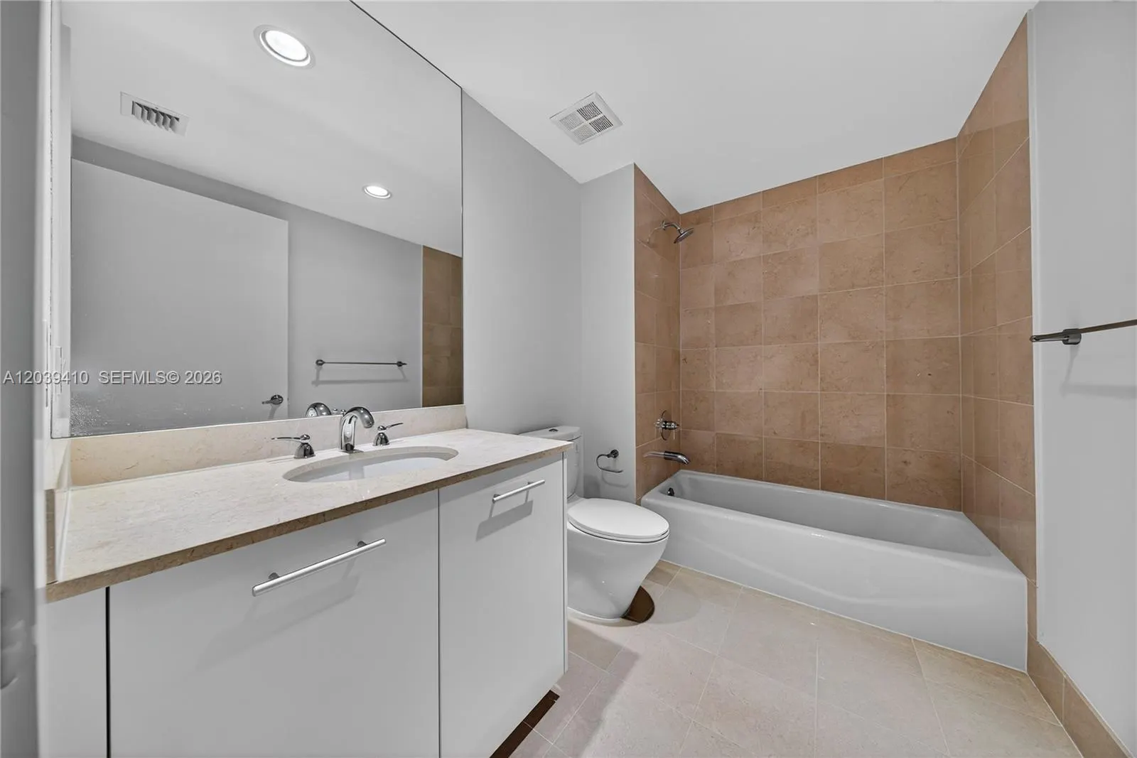 2711 S Ocean Drive #3102